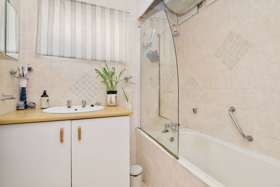 2 Bedroom Property for Sale in Port Elizabeth Central Eastern Cape